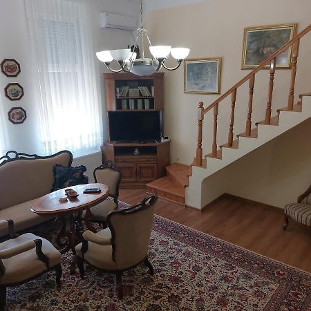Apartman Dane Kikinda Buitenkant foto