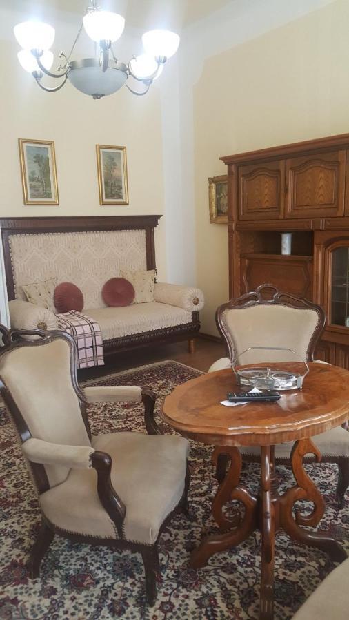 Apartman Dane Kikinda Buitenkant foto