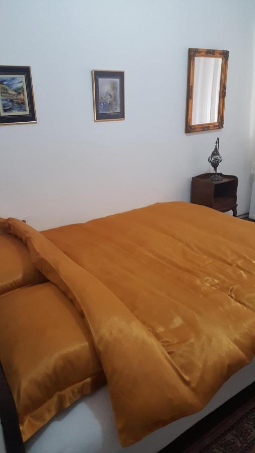 Apartman Dane Kikinda Buitenkant foto